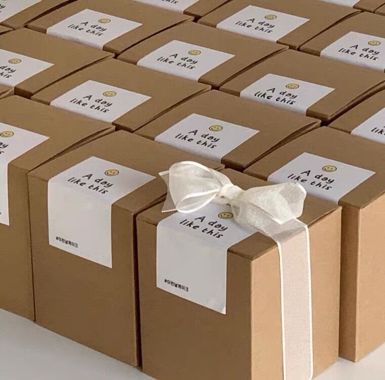 Holiday Candle Set - กล่องกระดาษคราฟท์เทียนลิปสติกน้ําหอมเครื่องสําอางเค้กขนมบรรจุภัณฑ์ของขวัญงานแต่งงานวันเกิด Party โปรดปราน DIY บิสกิตเบเกอรี่ DIY
