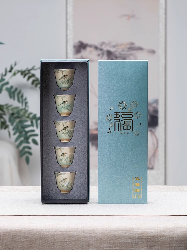 ชุดถ้วยพอร์ซเลนหุ้มเงินทำมือ 5 - Gift Box Wrap Set บทวิจารณ์และราคา